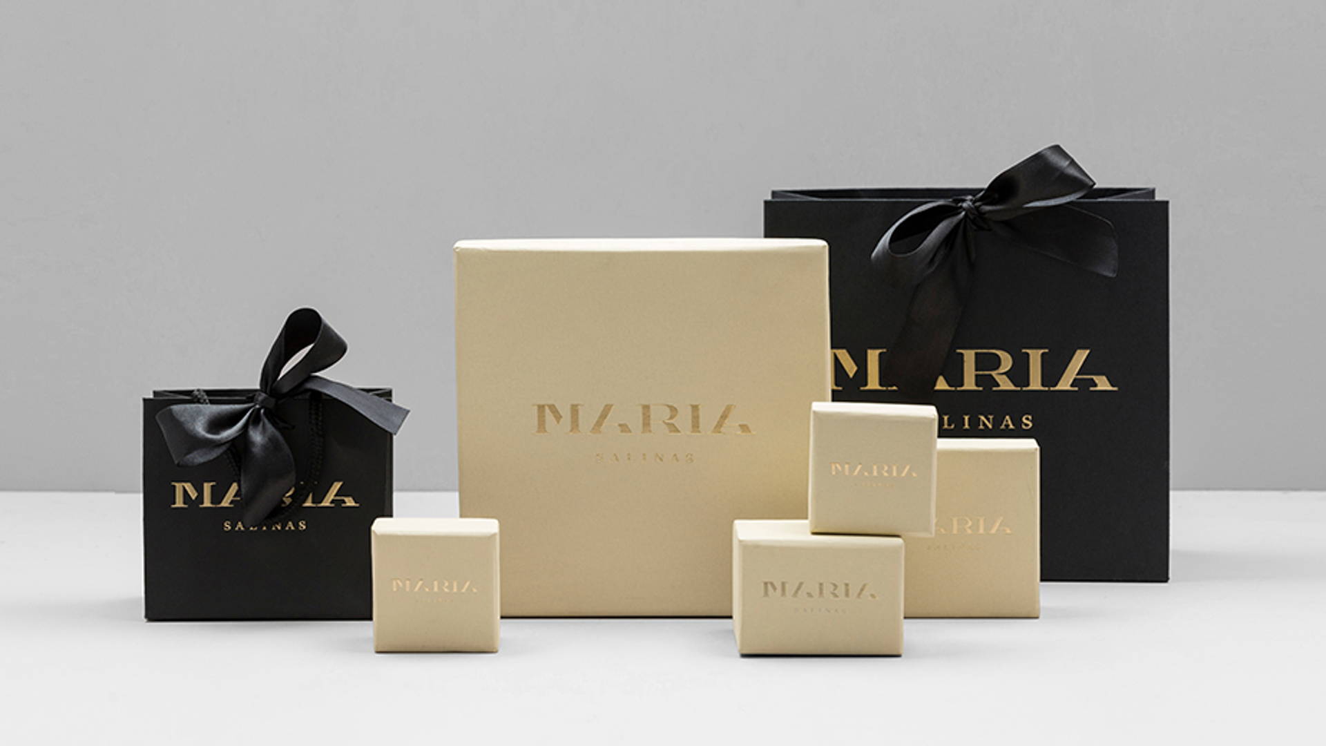 Maria Salinas custom white with gold jewelry box